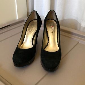 Jessica Simpson Black Pumps